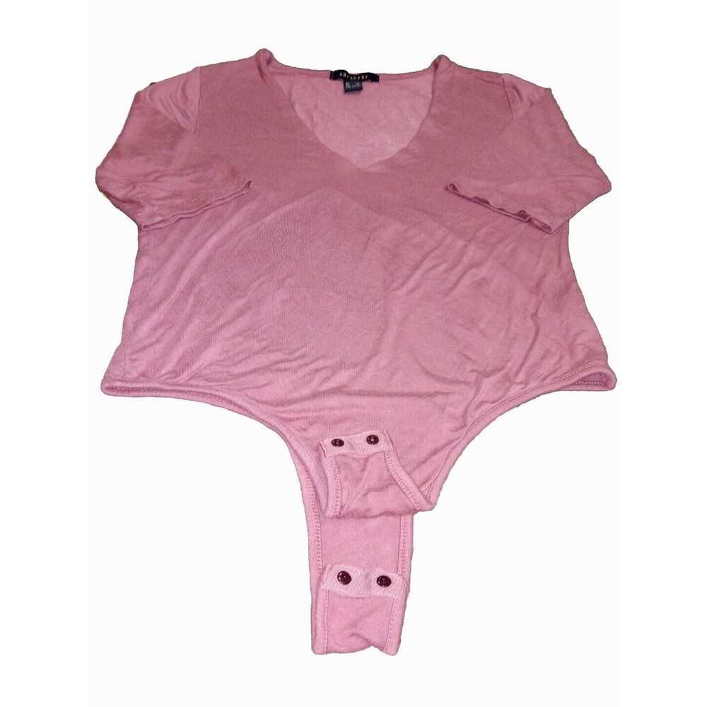 Revamped Women's Bodysuit Smooth Tee V-neck Short Sleeve Nude Pink Size XL Used